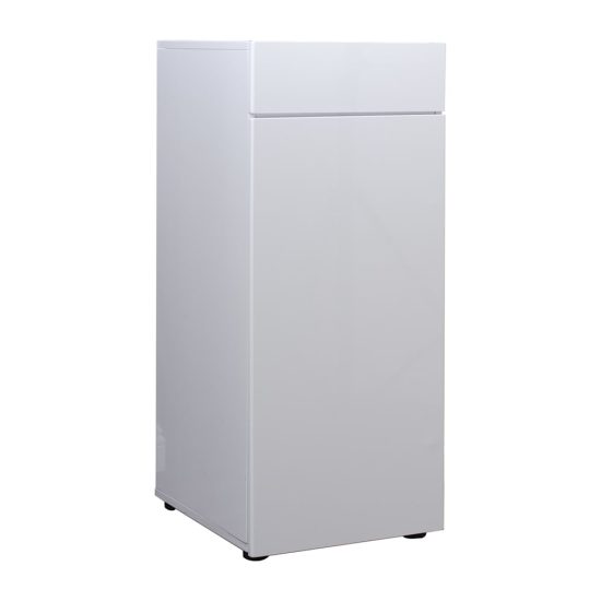 3748233-center-1.jpg