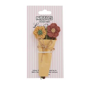 A&E Cage Company Nibbles "I Love U Bunches" Roses